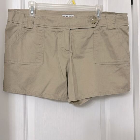Chelsea Taylor khaki shorts size 14 - Picture 1 of 5
